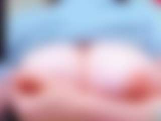 Live cam show with evelynerosse - Curvy Middle Aged on Latina Girls