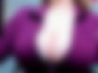 Live cam show with evelynerosse - Middle Aged on Camsoda
