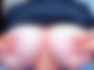 evelynerosse MILF webcam performer live streaming