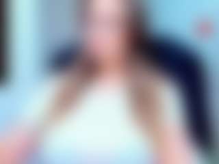 evelynerosse MILF webcam performer live streaming