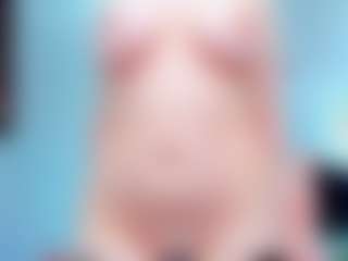 evelynerosse's Live Sex Cam Show
