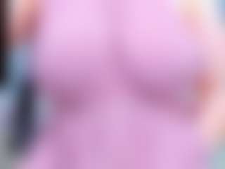 Live cam show with evelynerosse - Living Room on Camsoda
