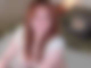 Sara MILF webcam performer live streaming