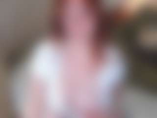 Live cam show with Sara - Facial on CamwithHer