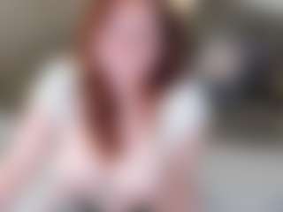 Live cam show with Sara - Pornstar Petite on Milfs Live
