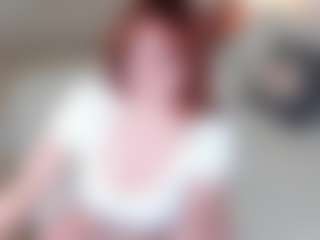 Live cam show with Sara - Lush MILF on Gym Cam Girls