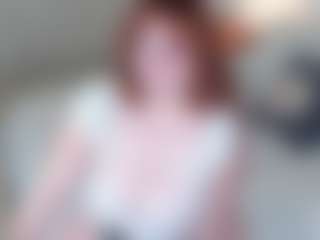 Live cam show with Sara - Dirty Talk on Camsoda