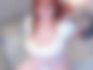 Live cam show with Sara - Gagging on sexylive.show