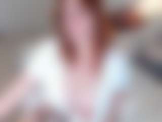 Live cam show with Sara - Red Hair MILF on AdultVida.com