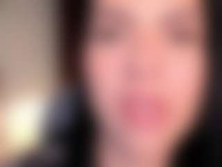 Live cam show with VERONICA - Lesbian on CamwithHer