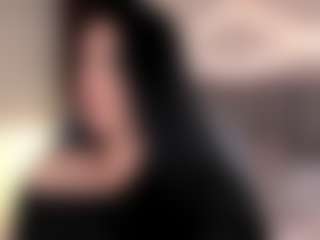 Live cam show with VERONICA - Living Room on intimatelivegirls.com