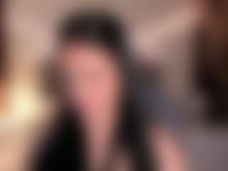 Live cam show with VERONICA - Shaved on Camsoda