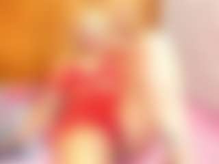 Esperanza Miller MILF webcam performer live streaming