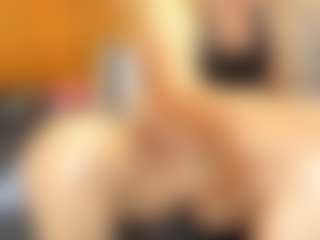 Live cam show with Esperanza Miller - Middle Aged on AdultVida.com