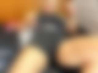 Live cam show with Esperanza Miller - Middle Aged on SquirtSoMuch