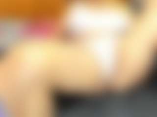 Live cam show with Esperanza Miller - Mature on Milf Play