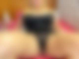 Live cam show with Esperanza Miller - Smoking on liverealitysex.com