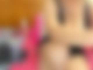 Esperanza Miller MILF webcam performer live streaming
