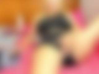 Live cam show with Esperanza Miller - Blonde Hair MILF on Soda Cam