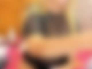 Live cam show with Esperanza Miller - Middle Aged on Soda Cam