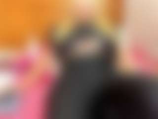 Live cam show with Esperanza Miller - Blonde Hair on liverealitysex.com
