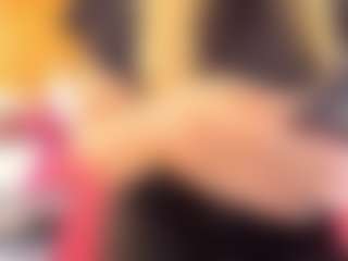 Esperanza Miller MILF webcam performer live streaming