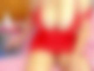Esperanza Miller MILF webcam performer live streaming