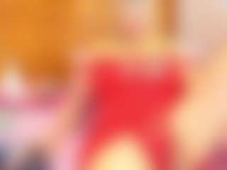 Esperanza Miller MILF webcam performer live streaming
