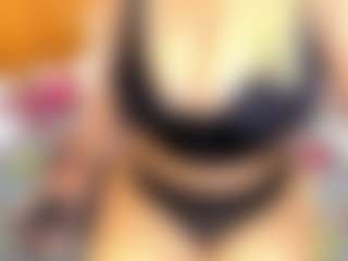 Live cam show with Esperanza Miller - Thong on Mixed Magazine Live