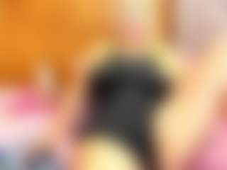 Live cam show with Esperanza Miller - Smoking on CamwithHer