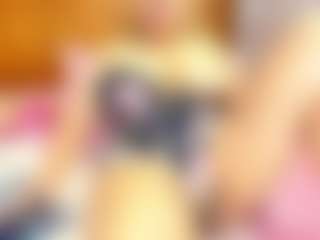 Live cam show with Esperanza Miller - Athletic MILF on Soda Cam