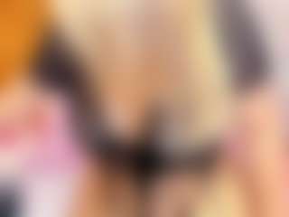 Live cam show with Esperanza Miller - Blonde Hair Curvy on SquirtSoMuch