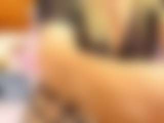 Live cam show with Esperanza Miller - Middle Aged on Camsoda