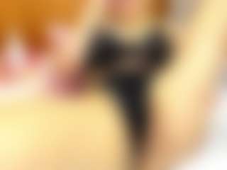 Live cam show with Esperanza Miller - Athletic Middle Aged on Camsoda