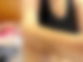 Live cam show with Esperanza Miller - Cum Mature on Camsoda