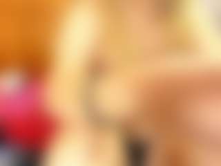 Live cam show with Esperanza Miller - Curvy MILF on Camsoda