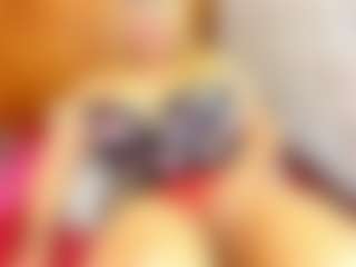 Live cam show with Esperanza Miller - Bedroom Blonde Hair on Camming Site
