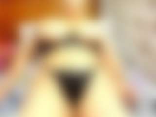 Live cam show with Esperanza Miller - Blonde Hair Middle Aged on Camsoda