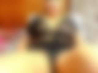 Live cam show with Esperanza Miller - BBW Mature on Lustler