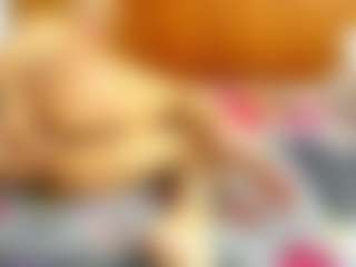 Live cam show with Esperanza Miller - Brown Eyes Blonde Hair on Camsoda