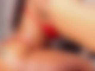 nickytouse MILF webcam performer live streaming
