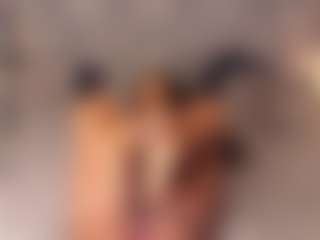 nickytouse MILF webcam performer live streaming