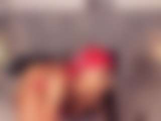 nickytouse MILF webcam performer live streaming