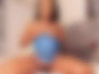 Live cam show with nickytouse - Ebony Shaved Pussy on Camsoda