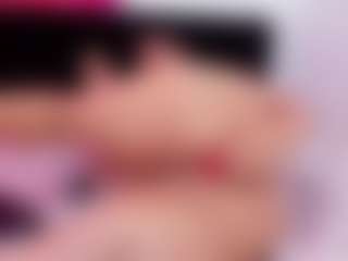 Live cam show with Selenawilliams - Curvy MILF on xDating