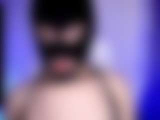 Live cam show with Tathiana - Average on Milfs Live