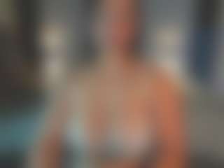 MartinaBianchi's Live Sex Cam Show