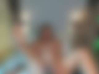 MartinaBianchi's Live Sex Cam Show