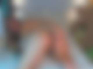 MartinaBianchi's Live Sex Cam Show