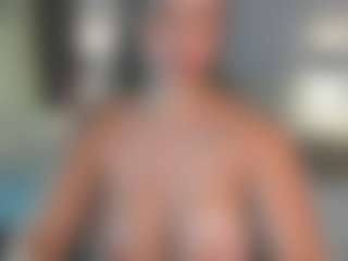 MartinaBianchi's Live Sex Cam Show